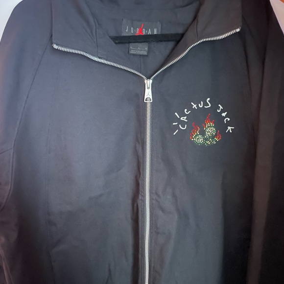 Jordan X Travis Scott Jacket - Picture 2 of 7